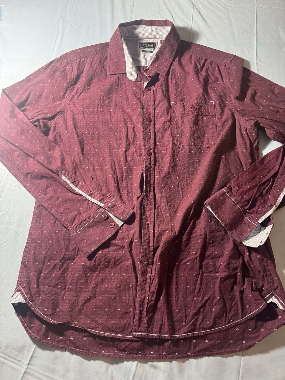 7 Diamonds Men's Classic Fit Long Sleeve Button Up Shirt Burgundy Size L